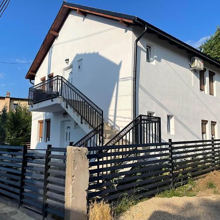 Rock Hostel Пристина Екстериор снимка