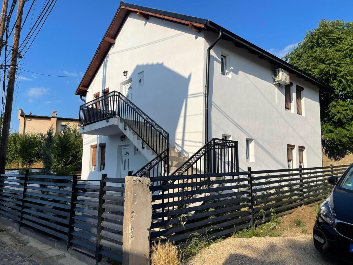 Rock Hostel Пристина Екстериор снимка