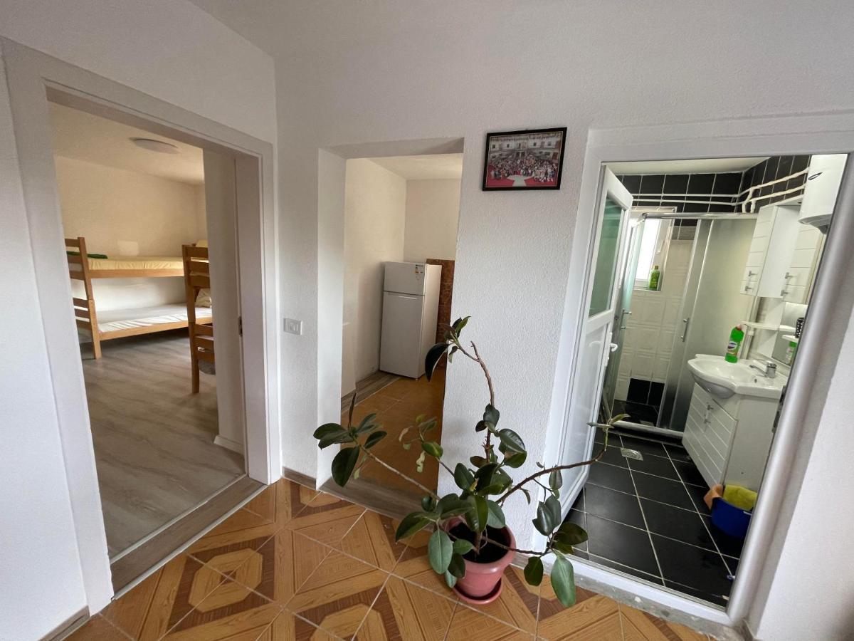 Rock Hostel Пристина Екстериор снимка